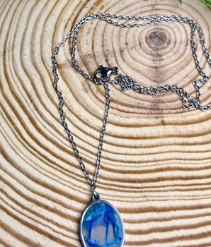 3.27 Translucent blue necklace oval